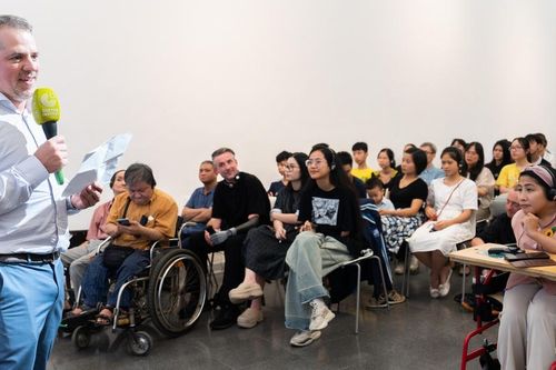 Ông Oliver Brandt - Viện trưởng Viện Goethe Hà Nội: 'Nhiều tiềm năng của người khuyết tật chưa được khai phá'