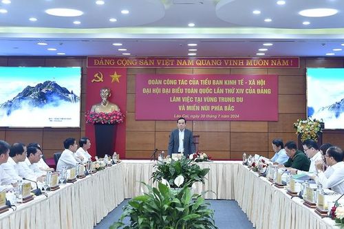 Tiểu ban Kinh tế-Xã hội làm việc với các tỉnh Vùng Trung du và miền núi phía bắc