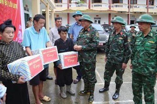 Bộ tư lệnh Quân khu 2 chỉ đạo công tác khắc phục hậu quả thiên tai tại xã Mường Pồn