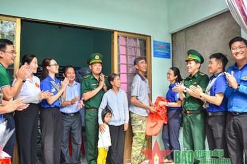 Chung tay xây dựng xã đảo Thạnh An