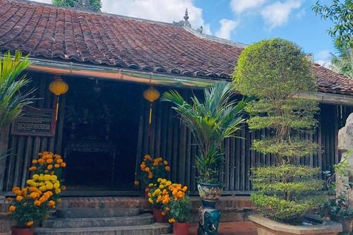 Bên trong căn nhà cổ đẹp nhất Việt Nam khiến thế giới 'ngả mũ'