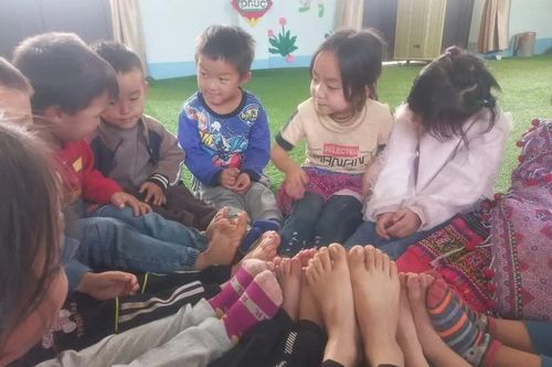 Để trẻ em vùng cao sẵn sàng vào lớp 1