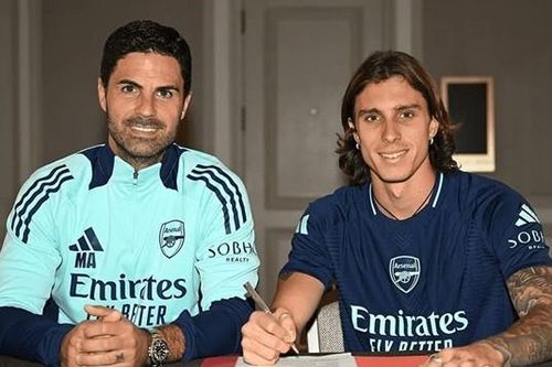 CHÍNH THỨC: Calafiori kí hợp đồng 5 năm với Arsenal