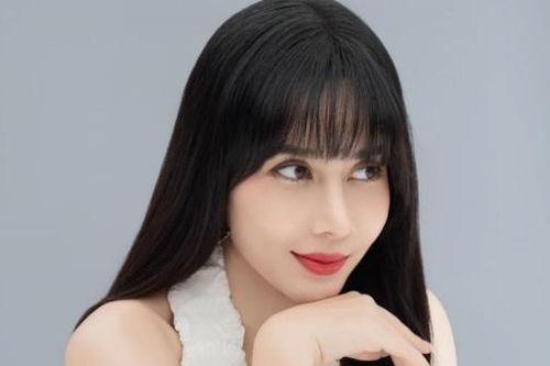 Sao Việt: Ca sĩ Phương Linh đẹp dịu dàng, Hoa hậu Mai Phương Thúy khoe dáng quyến rũ