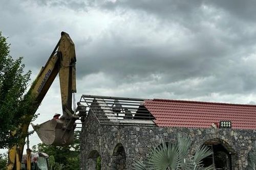 Vụ 'nhà vườn mọc ở công trường khai thác khoáng sản không phép': Tháo dỡ công trình vi phạm