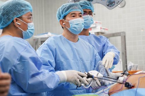 Người đàn ông béo phì giảm 17kg chỉ sau một tháng cắt dạ dày