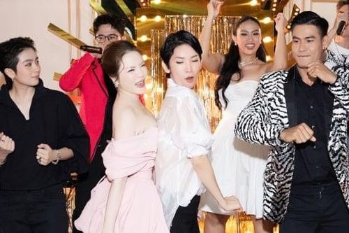 Gil Lê đến chúc mừng sinh nhật Lý Nhã Kỳ sau khi phủ nhận hẹn hò