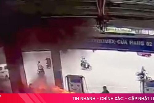 Châm lửa đốt cây xăng ở Nha Trang