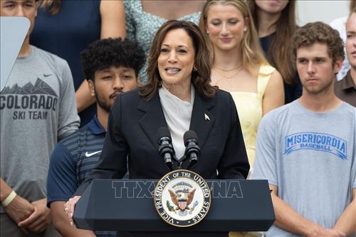 Bà Kamala Harris chi 50 triệu USD cho chiến dịch quảng bá