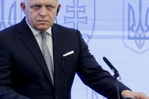 Tổng thống Slovakia cảnh báo 'rắn' nếu Ukraine không mở van dầu Nga sang châu Âu