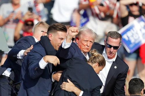 FBI: Kẻ bắn ông Trump đã bị cảnh sát phát hiện trước vụ nổ súng