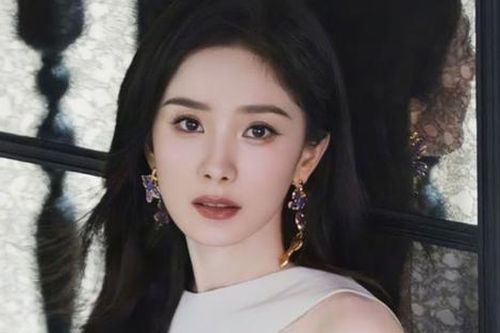 Dương Mịch rục rịch trở lại đường đua tiểu hoa 85, Triệu Lệ Dĩnh và Lưu Diệc Phi phải coi chừng
