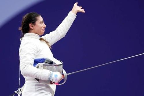 Mang thai 7 tháng vẫn lên sàn đấu kiếm tại Olympic Paris