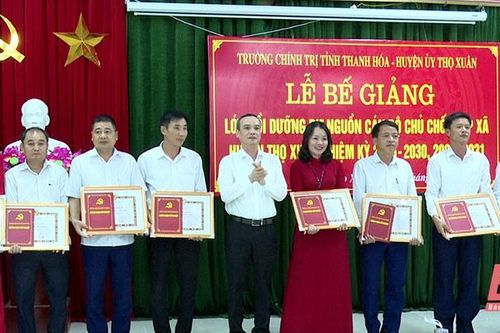 Thọ Xuân quan tâm tạo nguồn, bồi dưỡng cán bộ chủ chốt cấp xã
