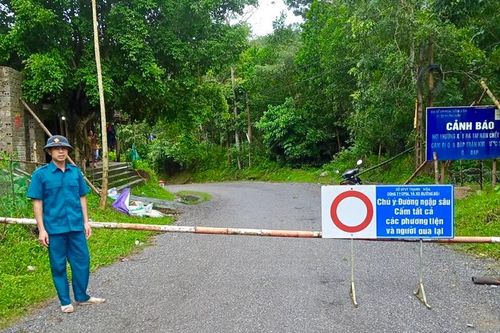 Bảo đảm an toàn giao thông mùa mưa bão