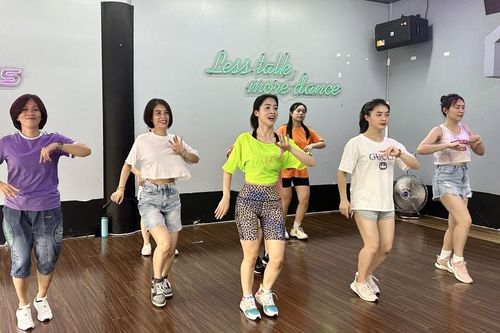 Zumba - Bộ môn thể dục thẩm mỹ hấp dẫn