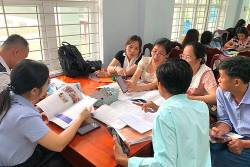 Phòng tránh tai nạn bom mìn cho học sinh