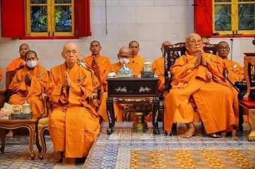 Lễ trao sắc phong của Quốc vương Thái Lan đối với 9 vị giáo phẩm Việt tông