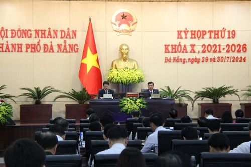 Đà Nẵng: Hỗ trợ chi phí mua điện thoại thông minh cho hộ nghèo, cận nghèo