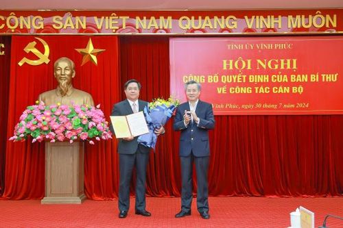 Ban Bí thư điều động, chỉ định Thứ trưởng giữ chức Phó Bí thư Tỉnh ủy