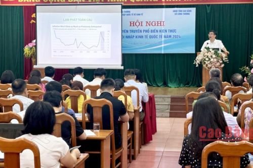 Tuyên truyền, phổ biến kiến thức về hội nhập kinh tế quốc tế cho 100 đại biểu