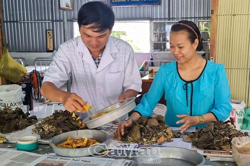 Tấm lòng lương y trẻ