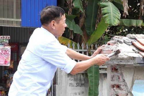 Hiến đất mở đường xây dựng nông thôn mới