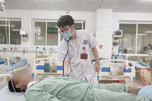 Một sai lầm khi uống nước dễ dẫn đến suy thận