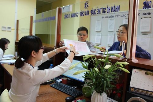 Không có giấy tờ, thực hiện thủ tục sang tên sổ đỏ thế nào?