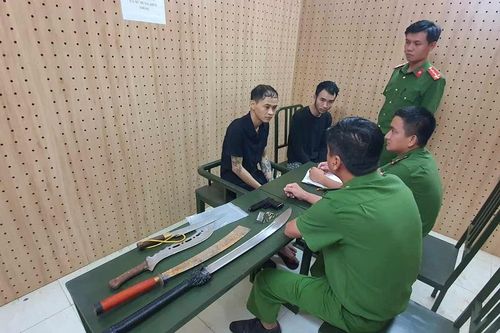 Bắt giữ nhóm đối tượng dùng súng giải quyết mâu thuẫn