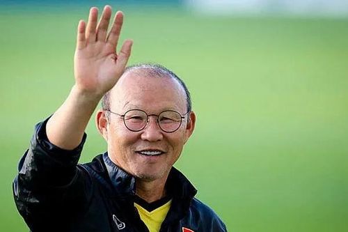 Malaysia sẵn sàng trả lương 'khủng' cho HLV Park Hang-seo