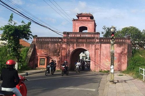 Bảo tồn và phát huy giá trị di tích Thành cổ Diên Khánh