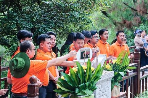 Hành trình về nguồn với những trải nghiệm ý nghĩa
