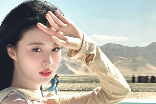Vương Sở Nhiên đáp trả khi bị chê mặt mộc xấu