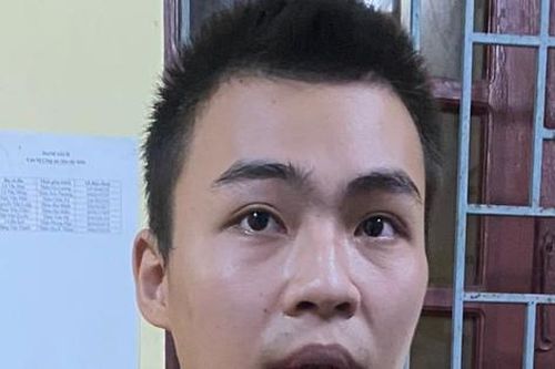 Bị tát vì hỗn láo, nghịch tử mang dao truy sát bố đẻ