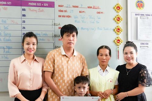 Ca sĩ Tuấn Anh Sao Mai làm việc làm ý nghĩa đúng ngày sinh nhật