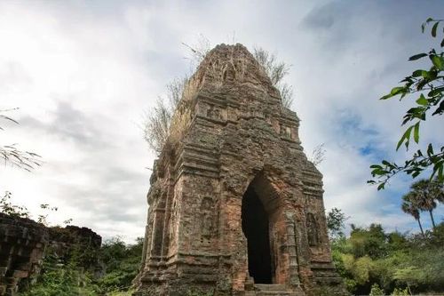 Campuchia trùng tu đền cổ từ thế kỷ thứ 9 tại Công viên khảo cổ Angkor