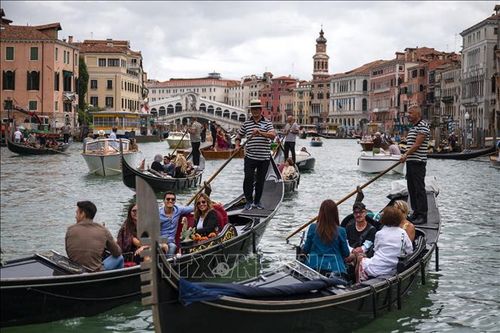 Thành phố Venice áp dụng quy định giới hạn đoàn du lịch tối đa 25 người