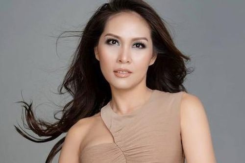 Ca sĩ Lê Uyên Nhi 'mất tích' hơn 10 năm: Vừa mua nhà ở đảo, nhan sắc tuổi 43 gây bất ngờ