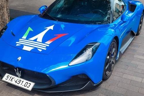 Siêu xe hàng hiếm Maserati MC20 lộ diện trên đường phố Việt