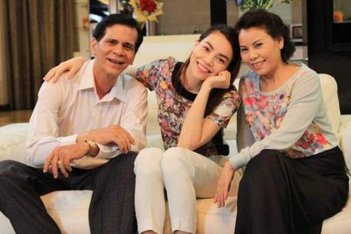 Mẹ Hồ Ngọc Hà chia sẻ xúc động về con gái