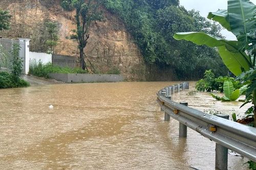 Thái Nguyên: 1 người tử vong do bị lũ cuốn trôi khi qua cầu tràn