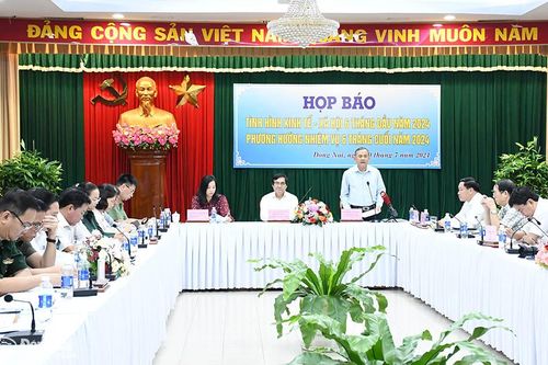 Thông tin tình hình kinh tế - xã hội 6 tháng đầu năm 2024: Không ngại trả lời những vấn đề 'nóng'