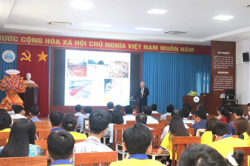 Trường Đại học Nha Trang:: Hội thảo khoa học 'Tận dụng phụ phẩm trong nông thủy sản'