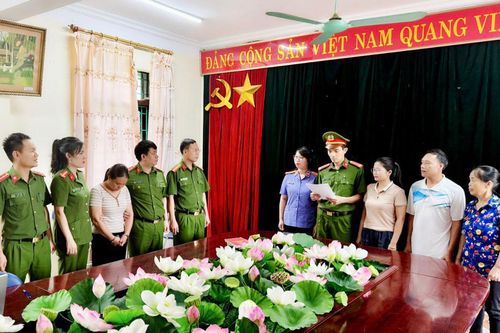 Một công chứng viên bị bắt về tội 'Thiếu trách nhiệm gây hậu quả nghiêm trọng'
