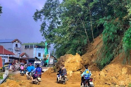 Các tuyến giao thông bị ảnh hưởng do mưa lũ cơ bản đã thông tuyến bước 1