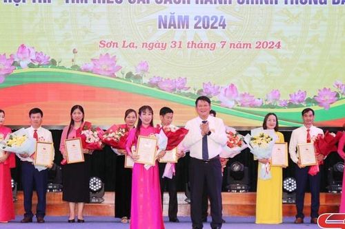 Hội thi 'Tìm hiểu cải cách hành chính trong Đảng' năm 2024 thành công tốt đẹp