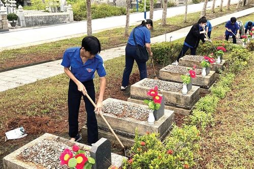 'Chủ nhật xanh' tri ân Anh hùng liệt sĩ