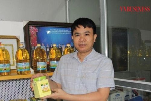 Giữa 'thủ phủ nhãn lồng', nông dân Hưng Yên thu tiền rủng rỉnh từ 2 thứ củ quen thuộc