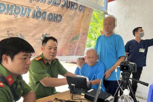 TP Hồ Chí Minh tích cực triển khai cấp căn cước, mã định danh cho 'nhân khẩu đặc biệt'